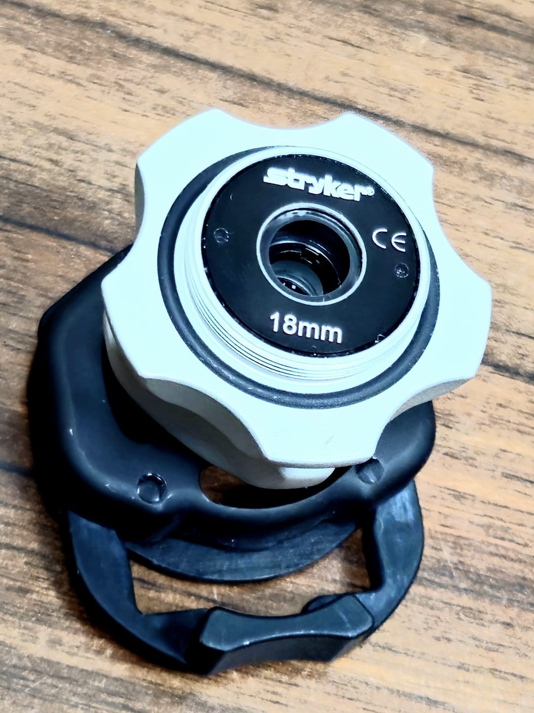 Stryker 18mm C-Mount HD Camera Coupler 1488-020-122 Style - Used, T...