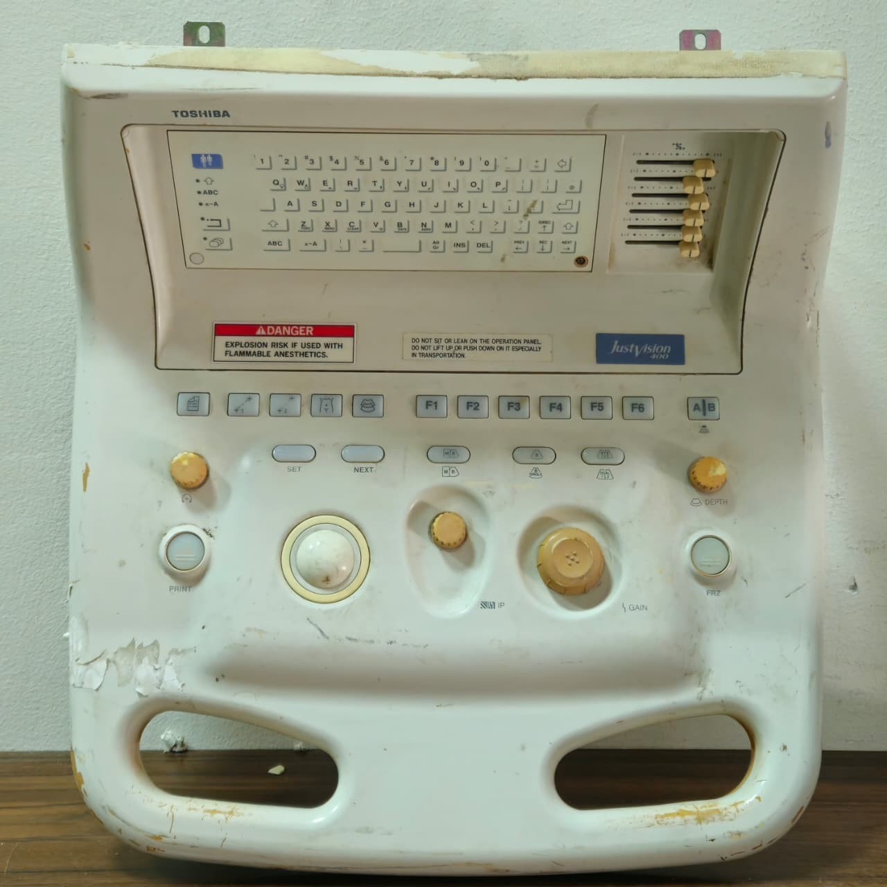Toshiba JustVision 400 SSA-325A Ultrasound Machine Control Panel