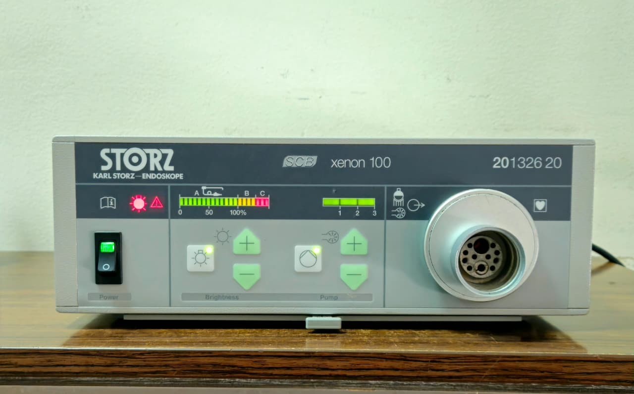 Karl Storz SCB Xenon 100 Light Source 20132620-1 Endoscope Cold Light Fountain