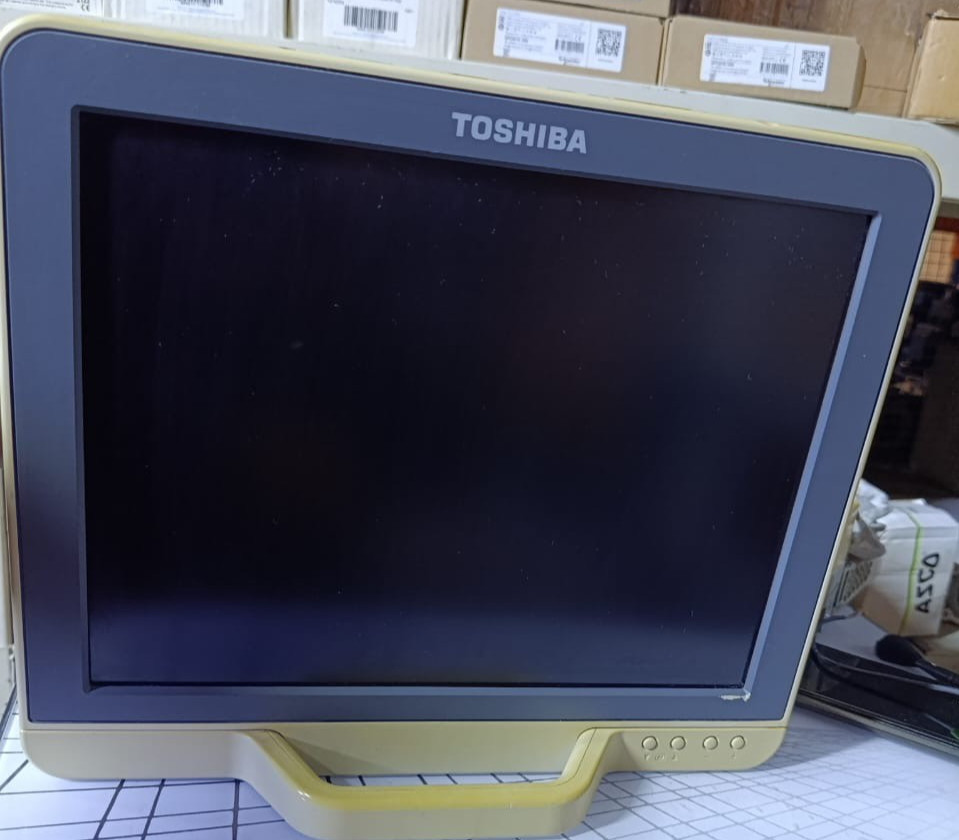 TOSHIBA LCD  BSM34-1378  S/N 22771062. REV 7SQ TOSHIBA ULTRASOUND