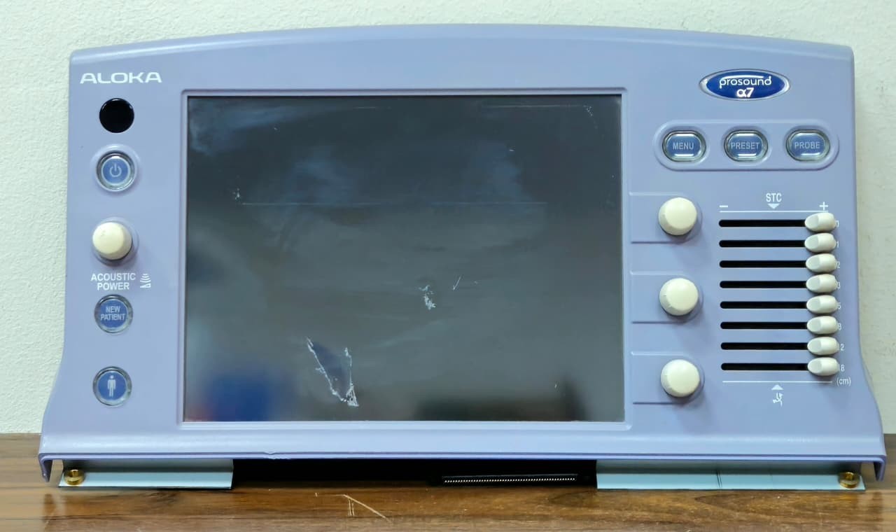Hitachi Aloka ProSound α7 Portable Ultrasound Machine