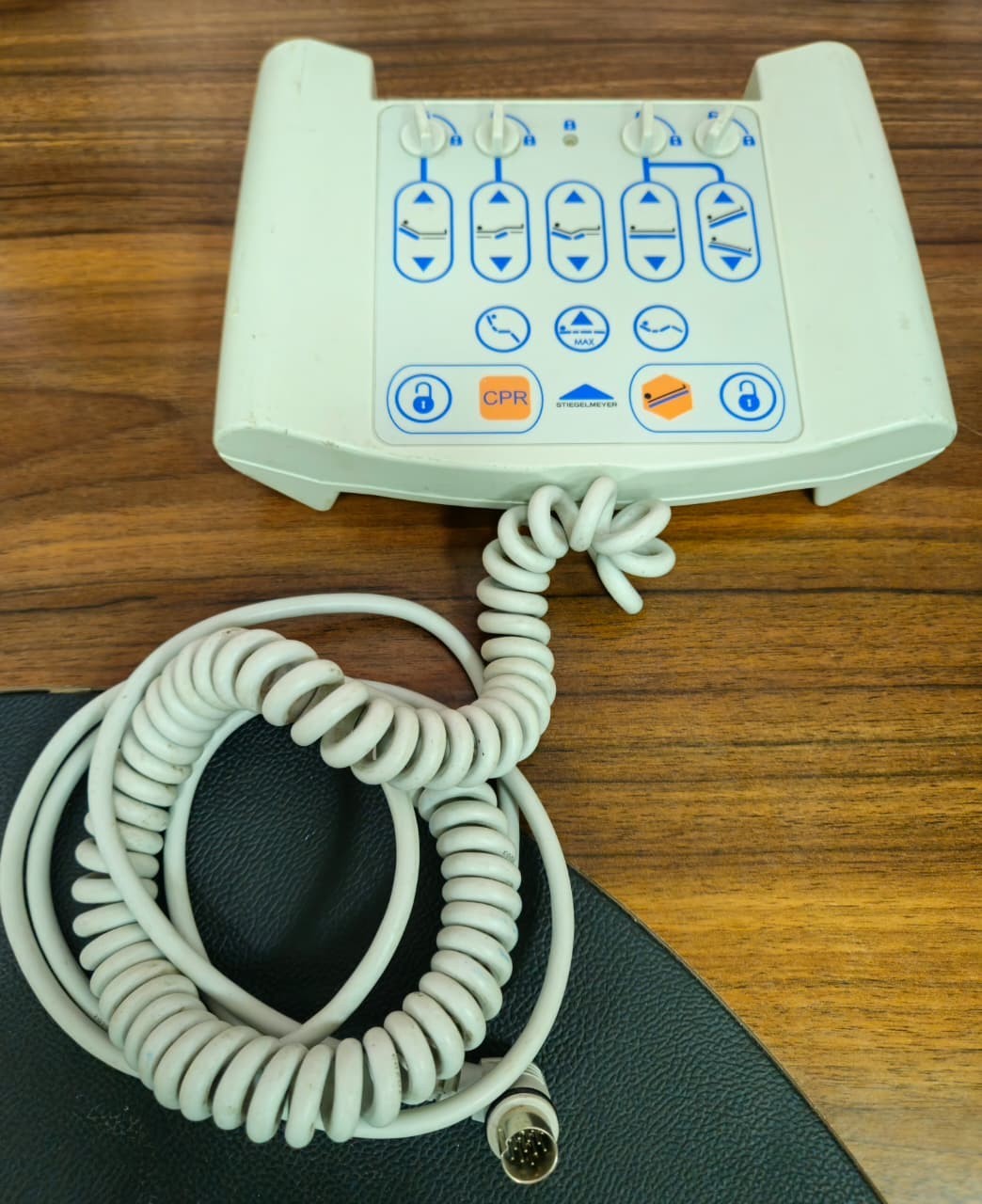 Dewert Supervisor 67200 Hospital Bed Hand Control Pendant Tested Working 24V