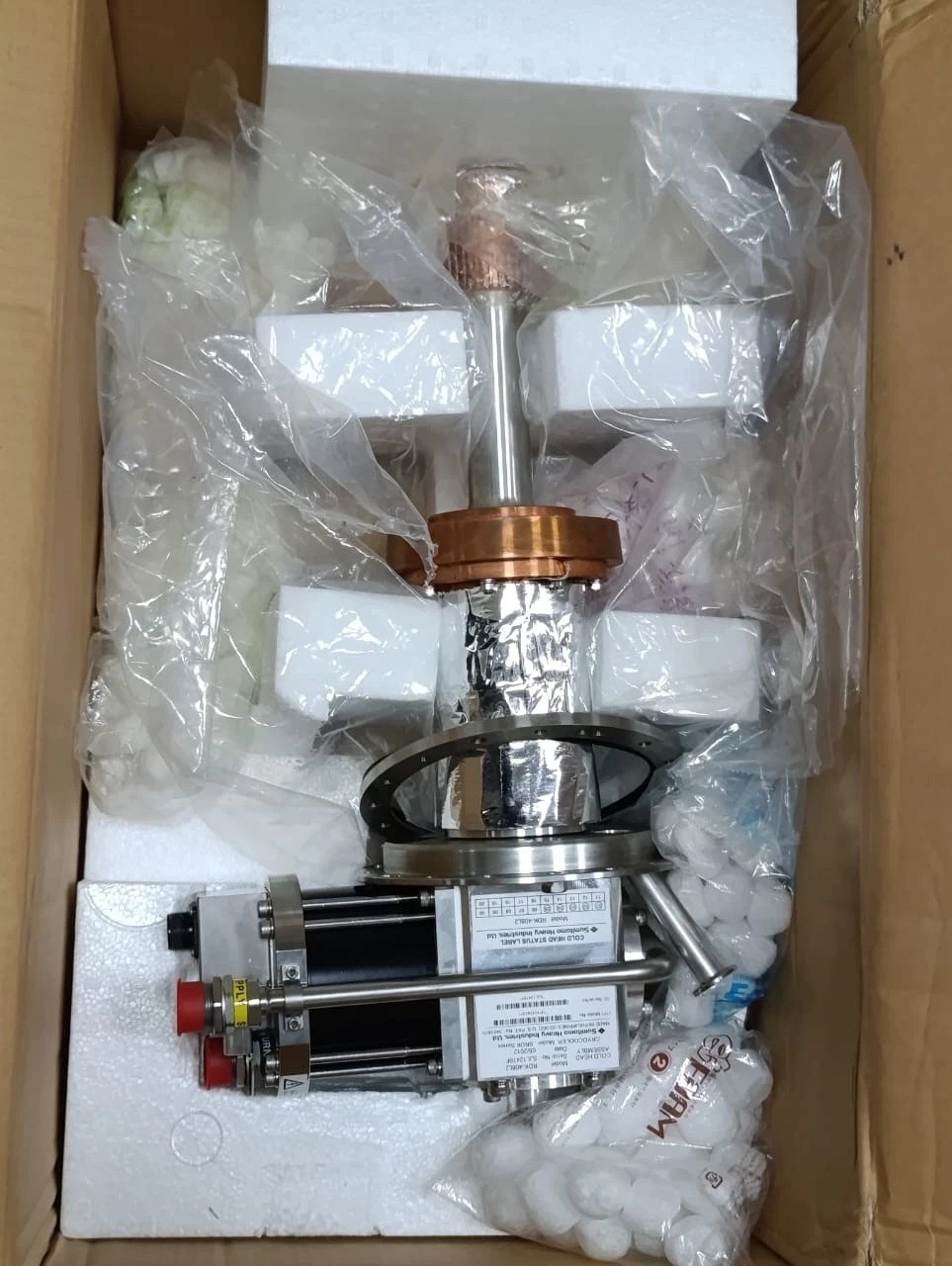 Sumitomo Cold Head Assembly RDK-408D2 Cryogenic Cooler Head Tested Power On